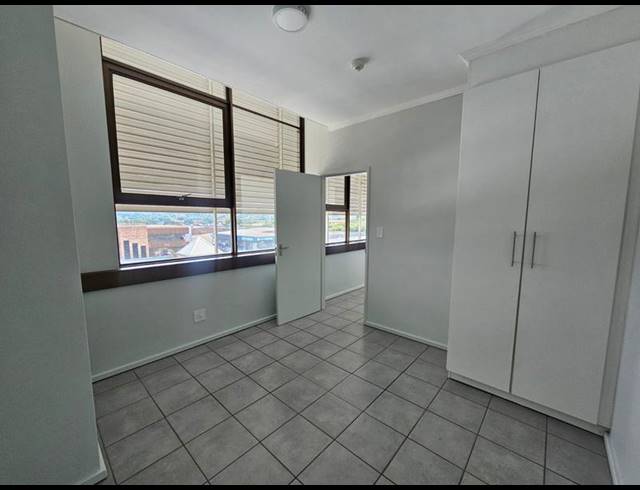 2 BEDROOM PROPERTY TO RENT IN FLORIDA